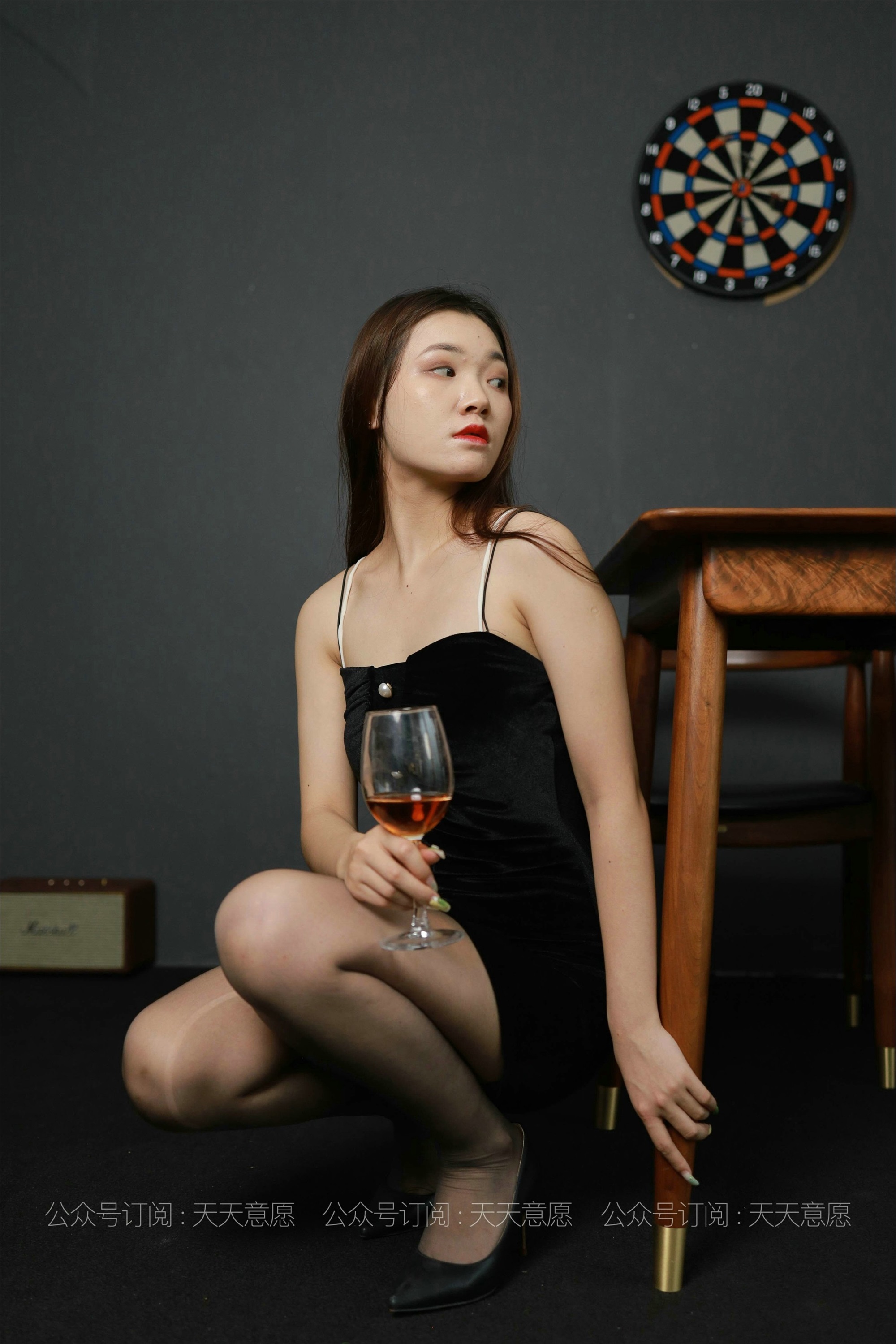 IESS异思趣向  2021.06.25 丝享家843：可可《黑丝吊带裙》